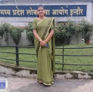 Former Student Priya Pathak Tops MP PSC 2019, Secures Deputy Collector Position; Pooja Soni of JNV Panna Clinches 3rd Rank